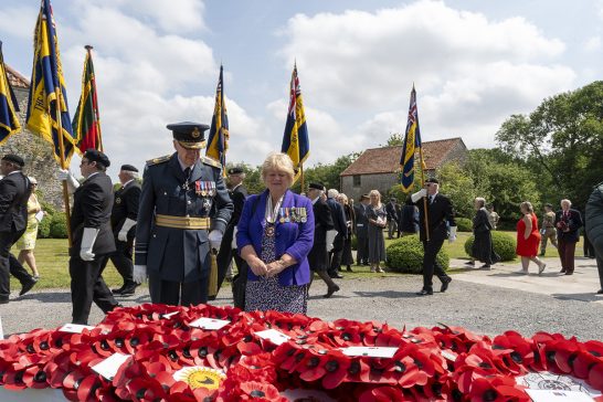 Air Marshall Sir David Walker and Colonel Jane Thompson lay wreaths in tribute.